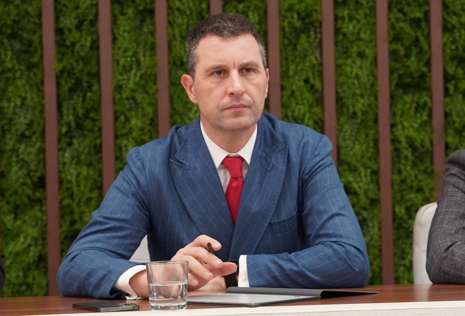 Bugetul 2025: Vor fi finantate autostrazile, caile ferate, spitalele regionale, utilitatile